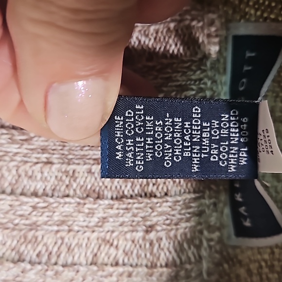 Karen Scott Woman 1/4 Zip Sweater Sz 3X - Picture 3 of 5